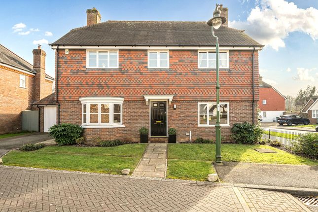 5-bed house on 18 Barrow Close, Billingshurst, £700,000