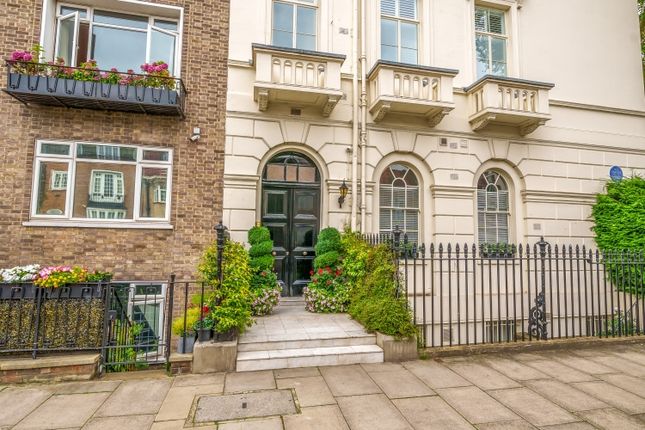 Flat to rent in Hyde Park Street, London