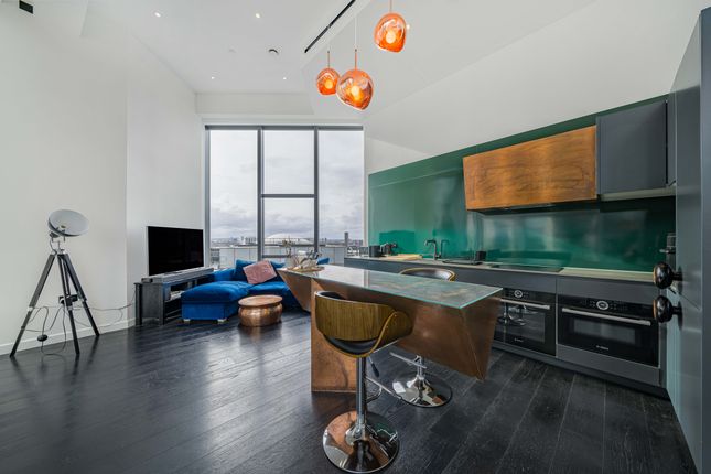 2 UPPER RIVERSIDE, Cutter Lane, London photo 4