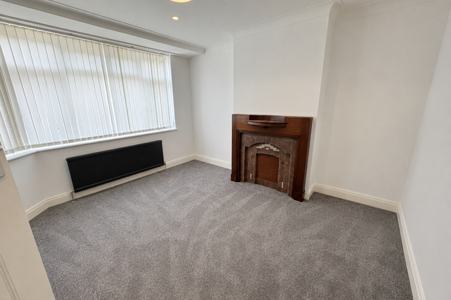 10, Dorset Avenue, SOUTHALL photo 2