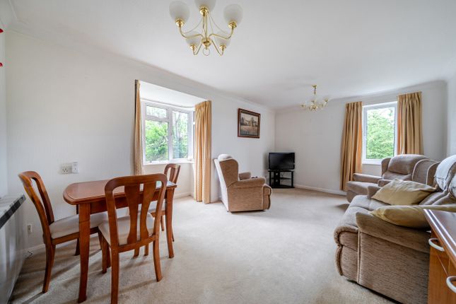 48 Summerlands Lodge,, Farnborough Common, Orpington photo 2