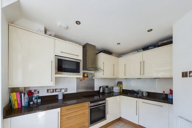 2, Nelson Mews, Horsham photo 2