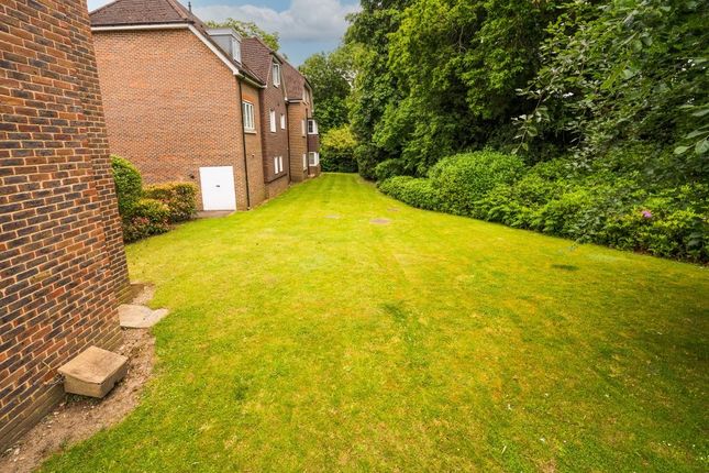 Flat for sale in Cranwells Lane, Farnham Common