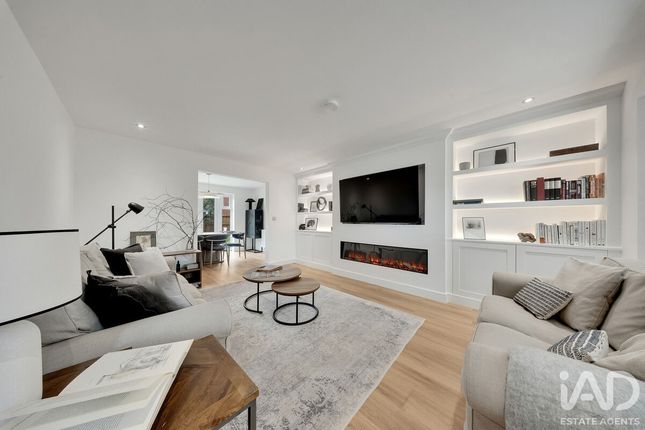 2, Mirabelle Close, Ely photo 3