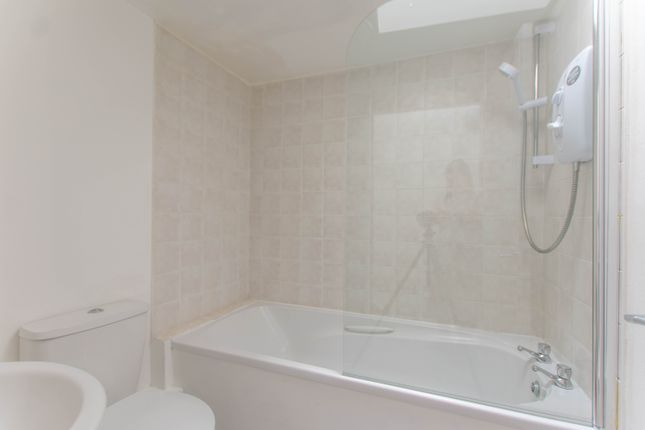 Flat 4, 310 High Street, Cheltenham photo 4