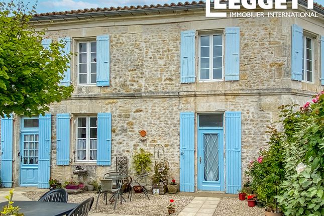 Thumbnail Villa for sale in Saint-André-De-Lidon, Charente-Maritime, Nouvelle-Aquitaine