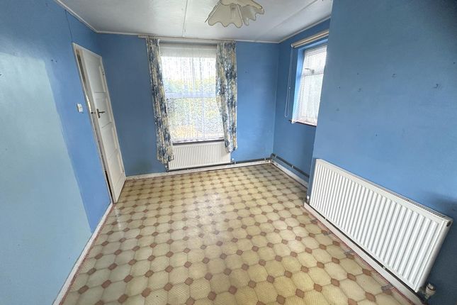 50, Trengrouse Way, Helston photo 2