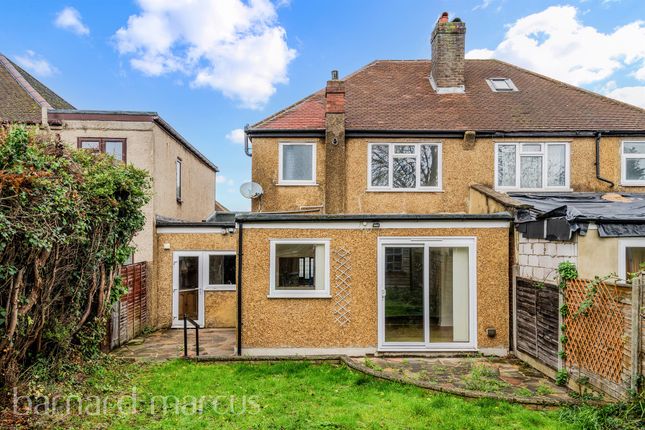 3-bed house on 43, Somerset Close, NEW MALDEN, £2,400/mo