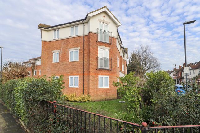 Thumbnail Flat for sale in Hide Road, Harrow