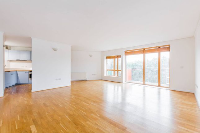 Thumbnail Flat to rent in Renaissance Walk, Greenwich, London