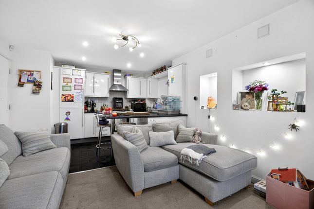 Flat 4, 79, Knaresborough Road, Harrogate photo 3
