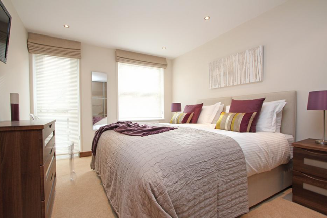 Flat 50, Kingston House South, Ennismore Gardens, London photo 4