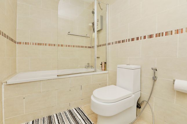 Flat for sale in 11B Livingston Drive, Liverpool