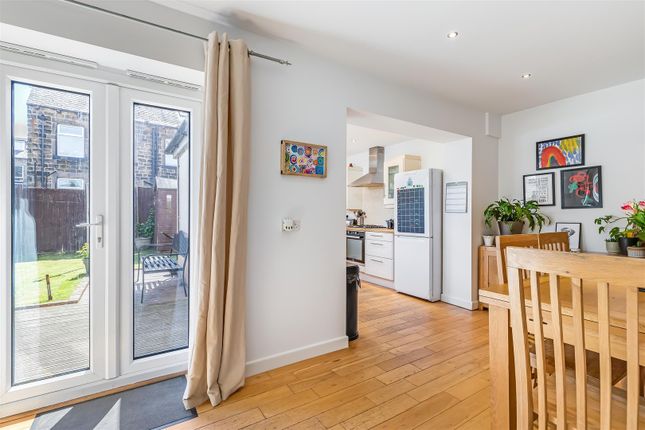 20, Thwaites Avenue, Ilkley photo 4