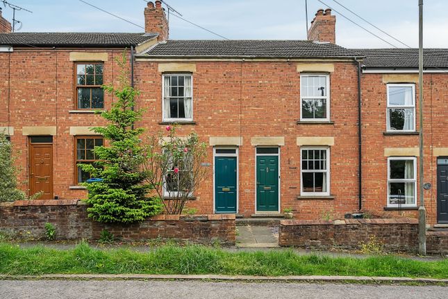 Thumbnail Terraced house for sale in Werner Terrace, Calvert, Buckinghamshire