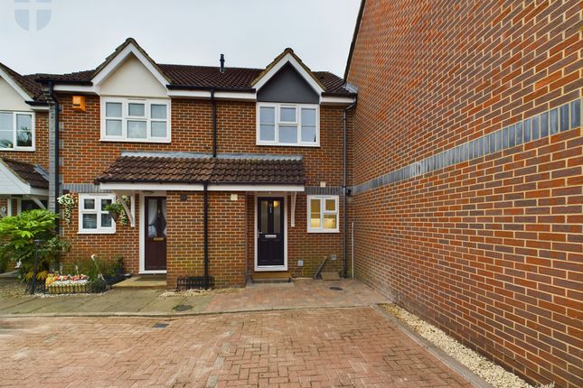 Thumbnail Terraced house to rent in Bittern Way, Aylesbury