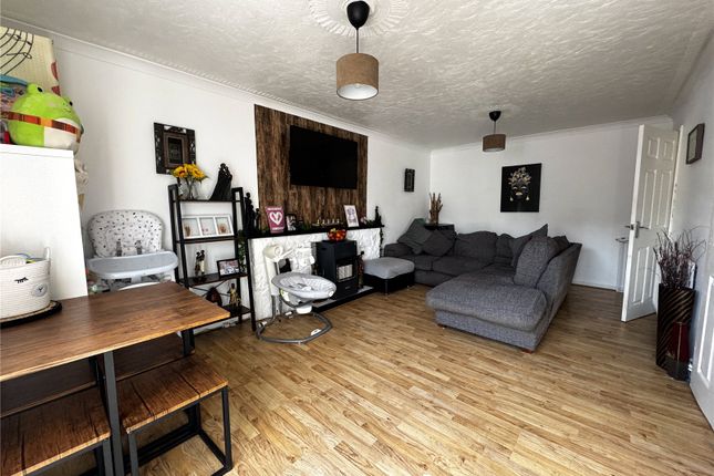 5, Woodbine Close, Pembrokeshire photo 3