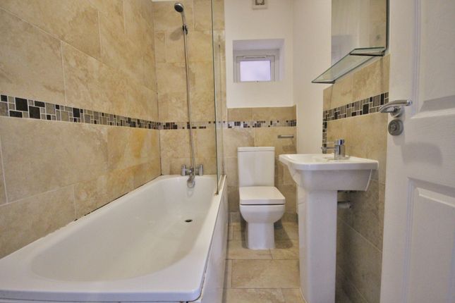 3 13,, Corkland Road, Manchester photo 5