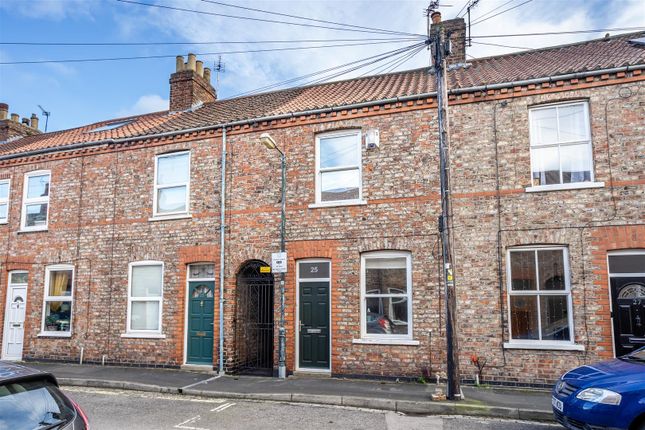 Thumbnail Terraced house to rent in Hawthorn Street, York
