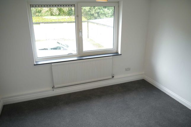 Flat to rent in Tudor Road, St Albans