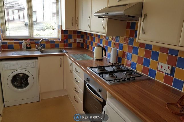 Nelson Close, Crownhill, Milton Keynes photo 2