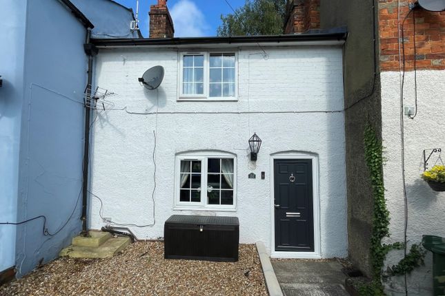 Thumbnail Cottage for sale in Gawcott Road, Buckingham