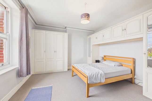 Flat D, 42, Castle Hill Avenue, Kent photo 4