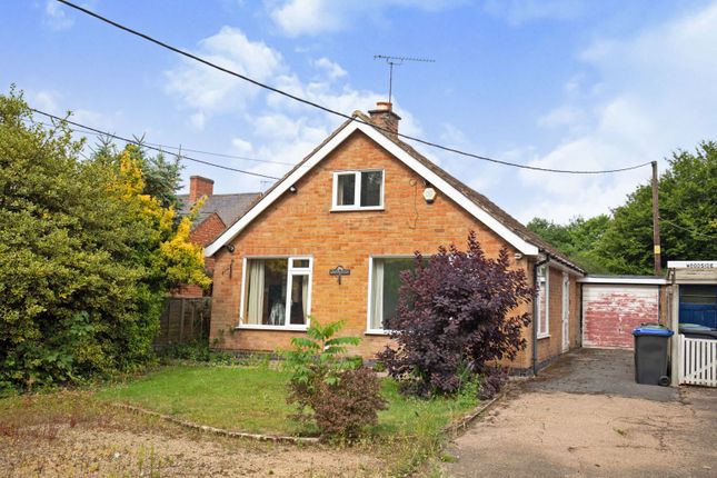 Thumbnail Bungalow for sale in Haseley Knob, Warwick, Warwickshire