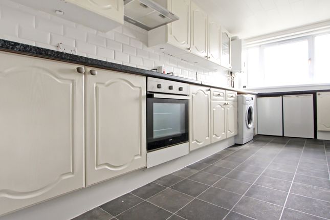 221, Cornhill Drive, Aberdeen photo 2