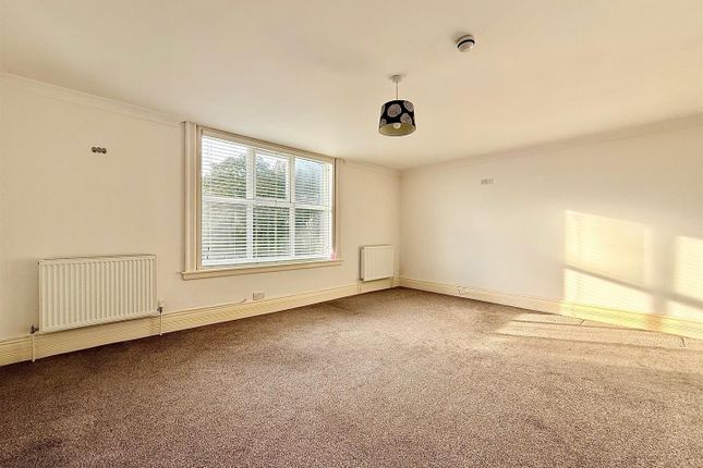 Flat 7, Dexlyn Court, 8-9 Norfolk Square, Great Yarmouth photo 3