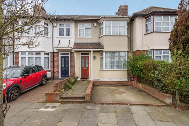 Thumbnail Terraced house to rent in Commonwealth Way, London