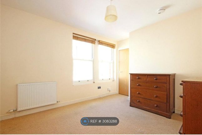 Lower Cheltenham Place Montpelier, Bristol photo 4