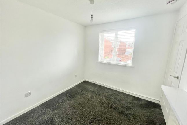 26, Yeo Close, Plymouth photo 5