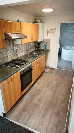 32B Stratford Road, Milton Keynes photo 4