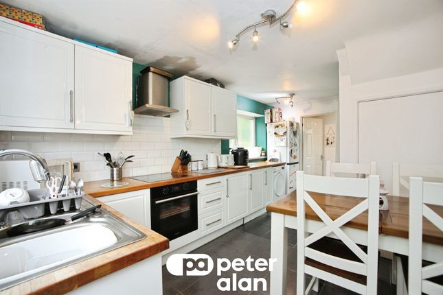 33, Newport Road, Blackwood photo 5
