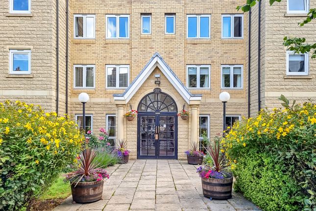 Flat for sale in East Parade, Arthington Court
