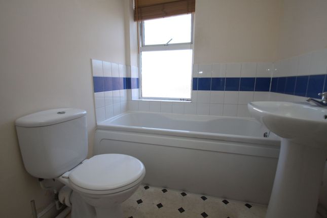 21 Wycliffe Road, Bournemouth photo 4