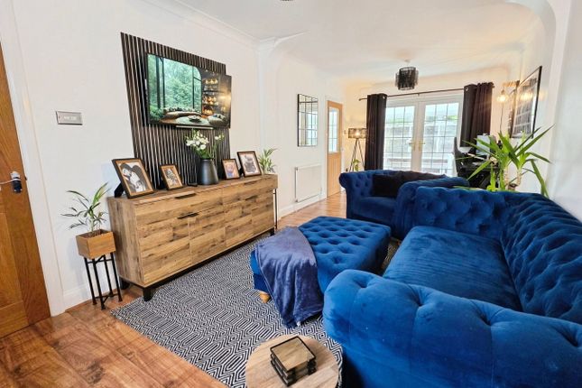 Aber Court,3, Glyn Street, Bridgend photo 2