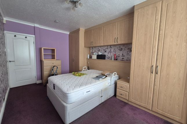 86, Kelmscott Lane, Leeds photo 5