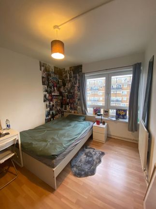 Thumbnail Room to rent in St. Saviours Estate, London