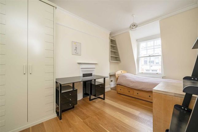 Terraced house for sale in Little College Street, London