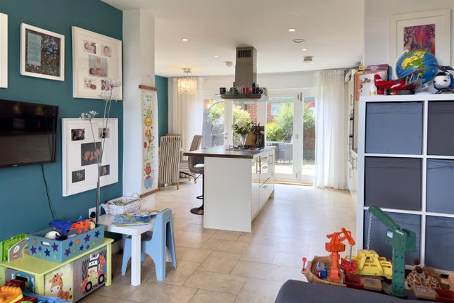 66, Trem Elai, Penarth photo 4