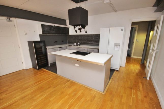 Apartment 504 Fairbairn Building, Henry Street, Manchester photo 2