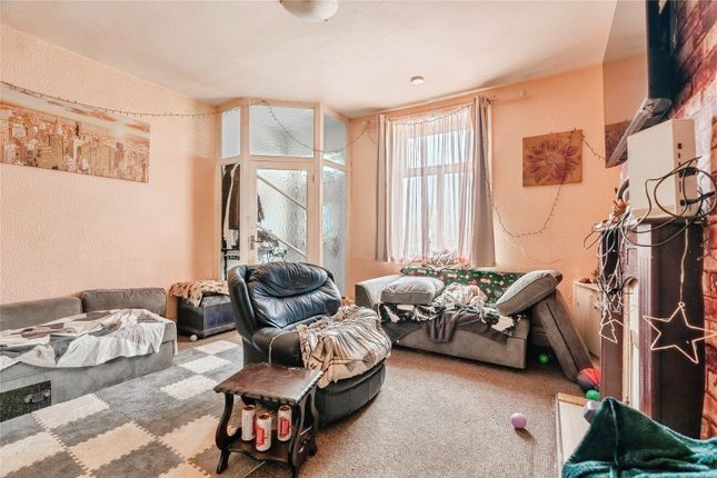 7, Claremont Terrace, Lancashire photo 3