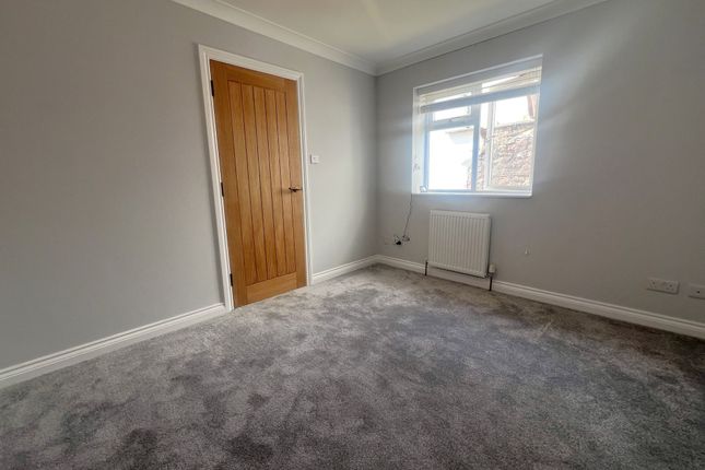 Flat 5, Stanley House Clampet Lane, Teignmouth photo 5