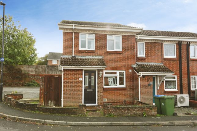 3-bed terraced on Botley Gardens, Hampshire, £260,000