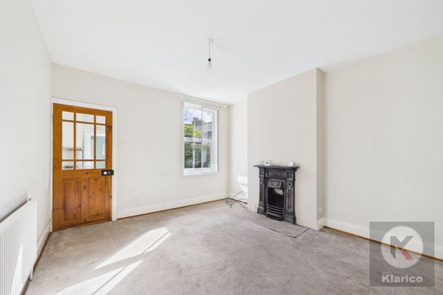 34 Birchwood Crescent, Birmingham photo 3