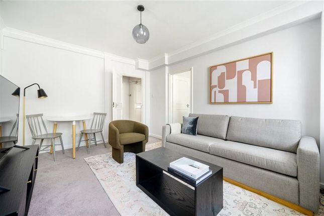 Flat 3, 9, Welbeck Street, London photo 2