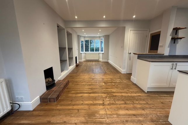 37, Charles Street, Warwick photo 3