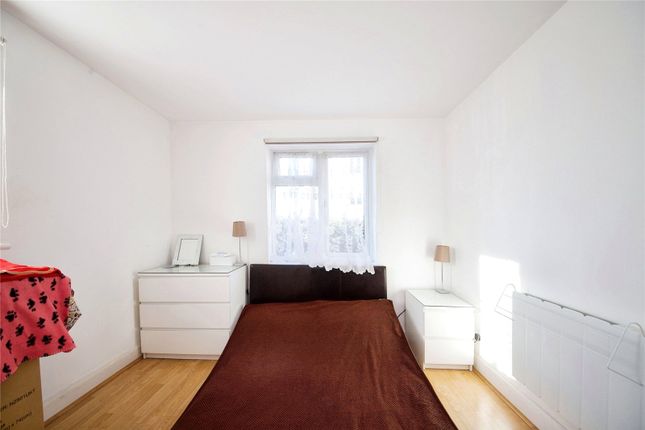 Flat for sale in Tollgate Road, Beckton, London
